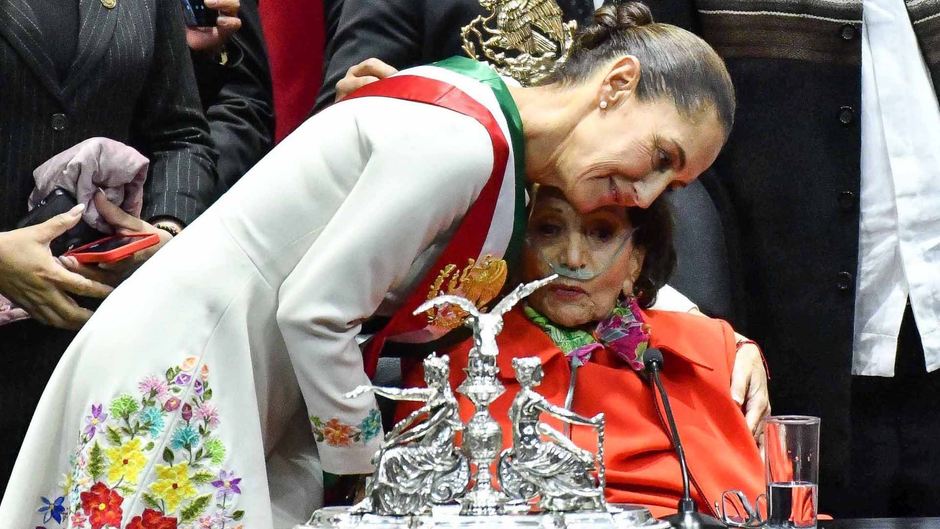 Sheinbaum lamenta muerte de Ifigenia Martínez en La Mañanera del Pueblo