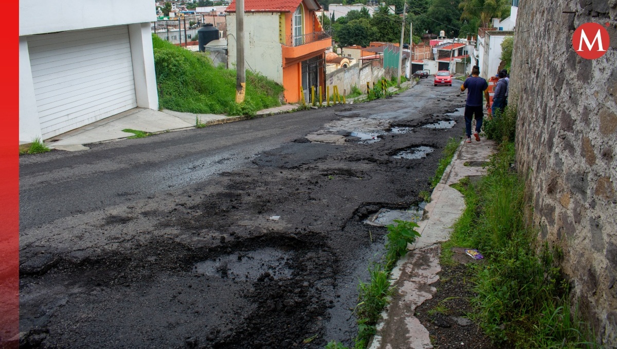 IP pide inclusión de empresas poblanas en programa de bacheo nocturno | EsImagen