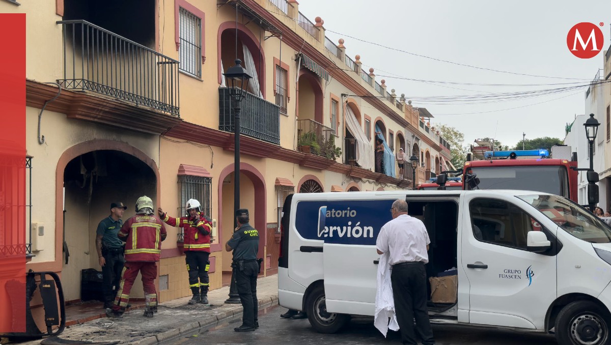 Un matrimonio y sus dos hijos murieron cuando su vivienda se incendió. | EFE