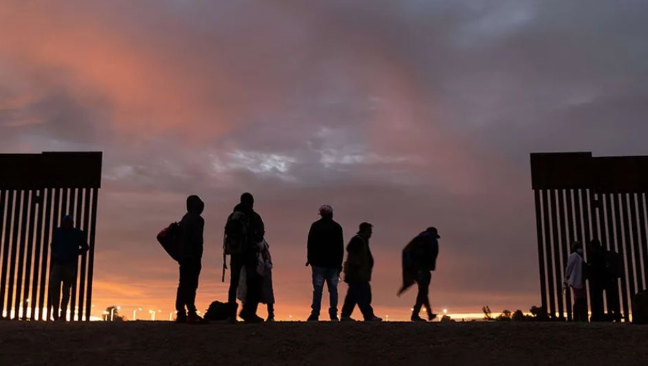 Clausuran albergue para migrantes en Texas por disminución de llegadas