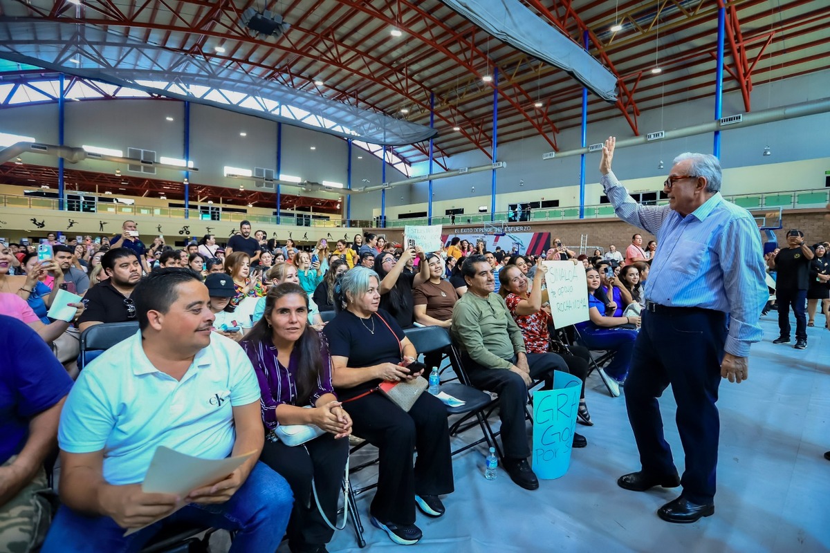 Se hizo entrega de mil 387 paquetes de equipamiento a 400 beneficiarios de programas (foto: especial)
