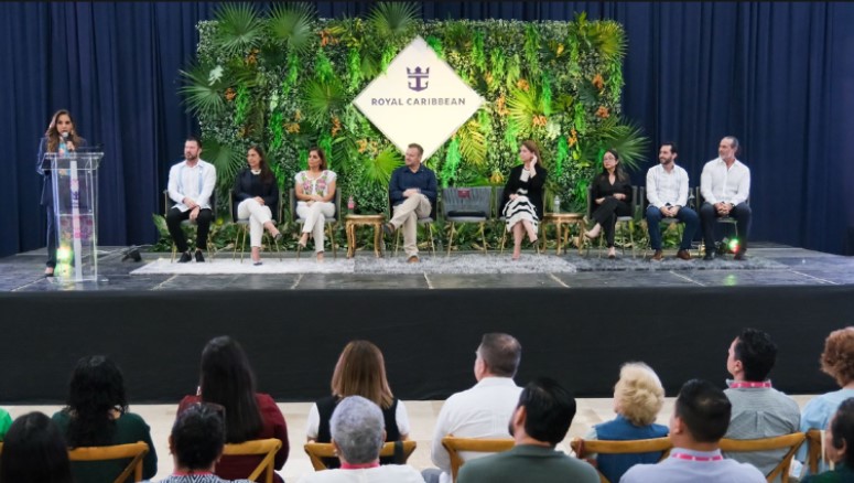 Mara Lezama busca impulsar el progreso de Quintana Roo con inversión en Mahahual. | Especial