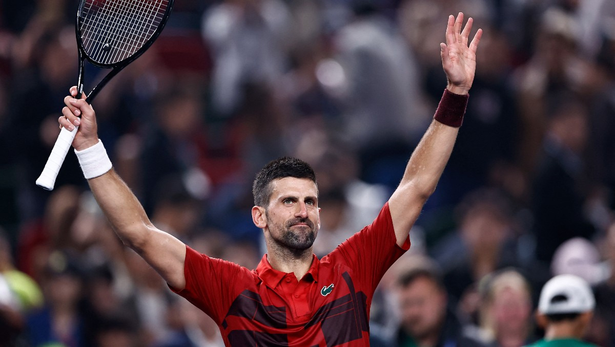 Djokovic remonta ante el joven Mensik y estará en las semifinales de Shanghái (Reuters)
