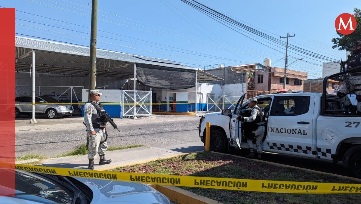 Arrojan explosivo en verificentro de Celaya | Especial