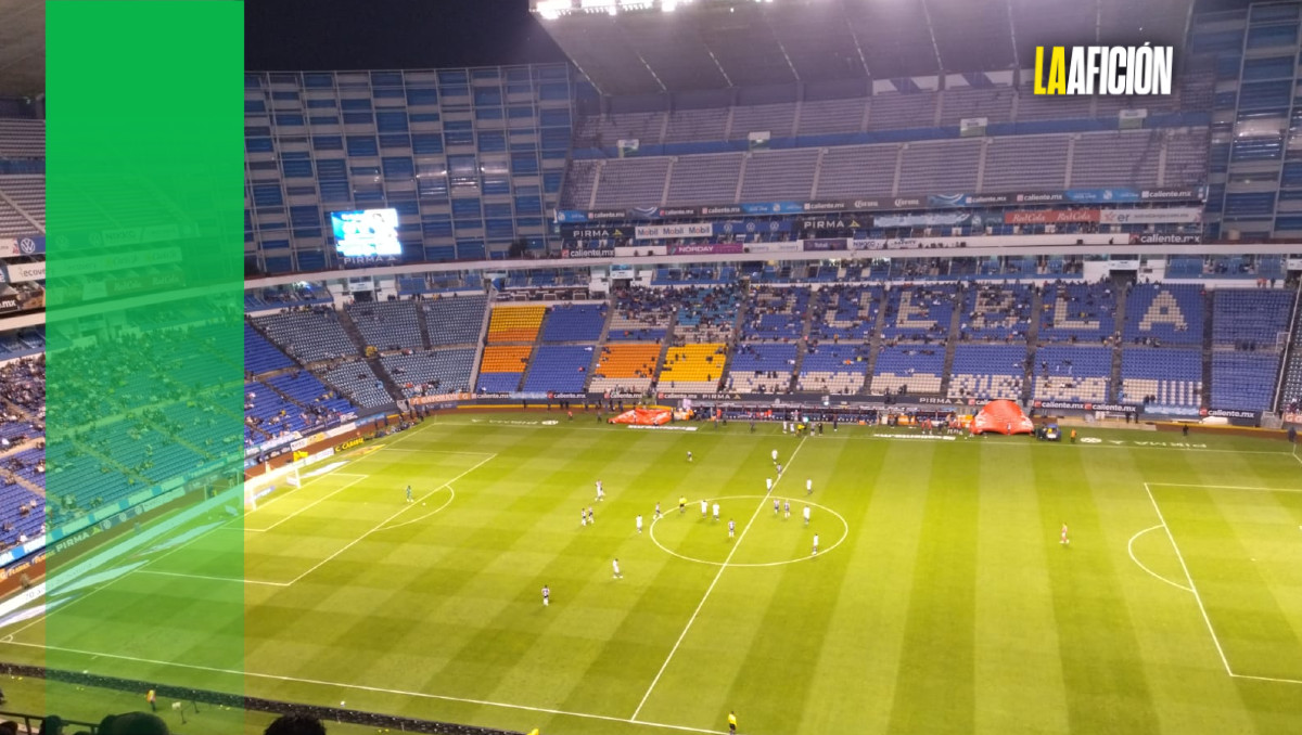 Estadio Cuauhtémoc, a la mitad de cupo a días del duelo entre Puebla y Cruz Azul | Jaime Zambrano
