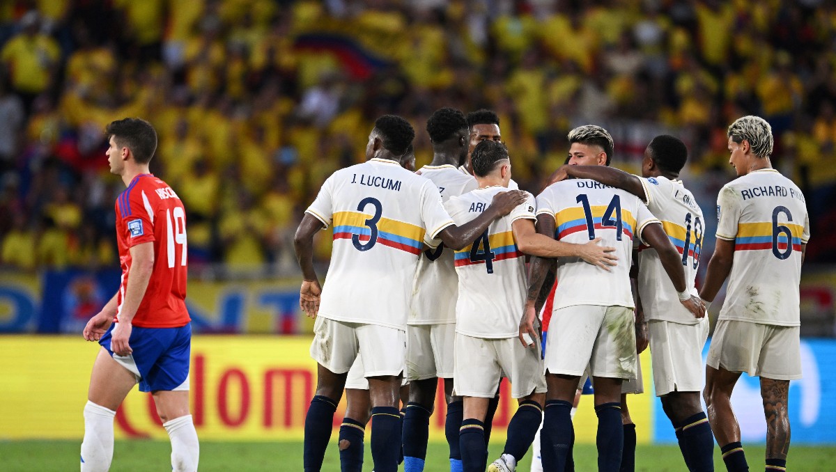 Colombia golea a Chile para mandarlos al último lugar de las eliminatorias de Conmebol (AFP)