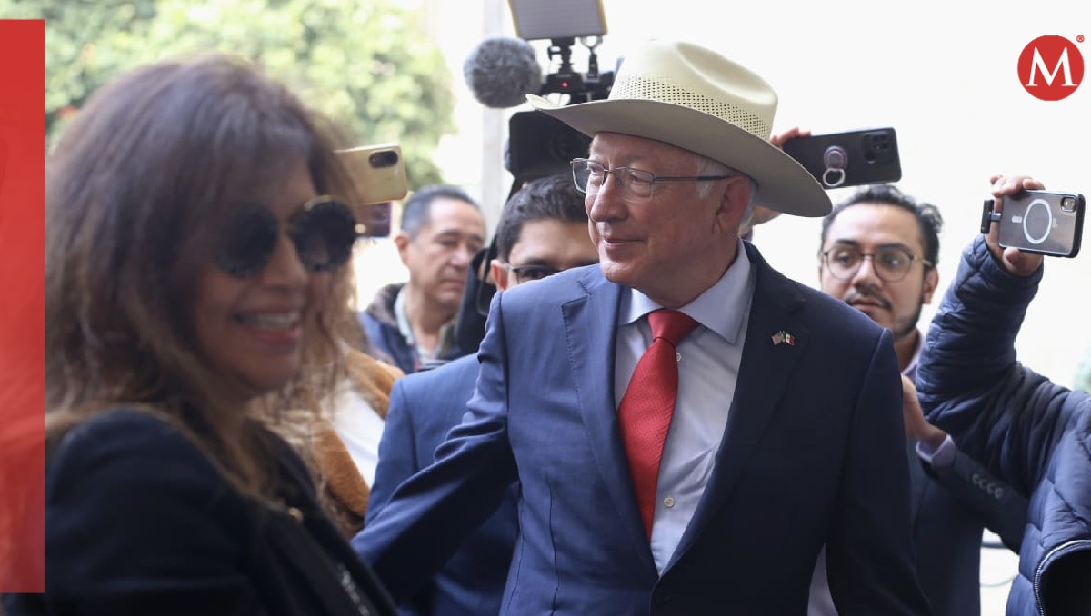 El embajador de Estados Unidos en México, Ken Salazar, llegando al encuentro en Palacio Nacional. | Ariana Pérez