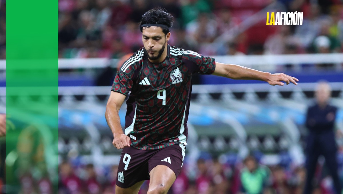 Raúl Jiménez anota un GOLAZO de tiro libre frente Estados Unidos (Imago 7)