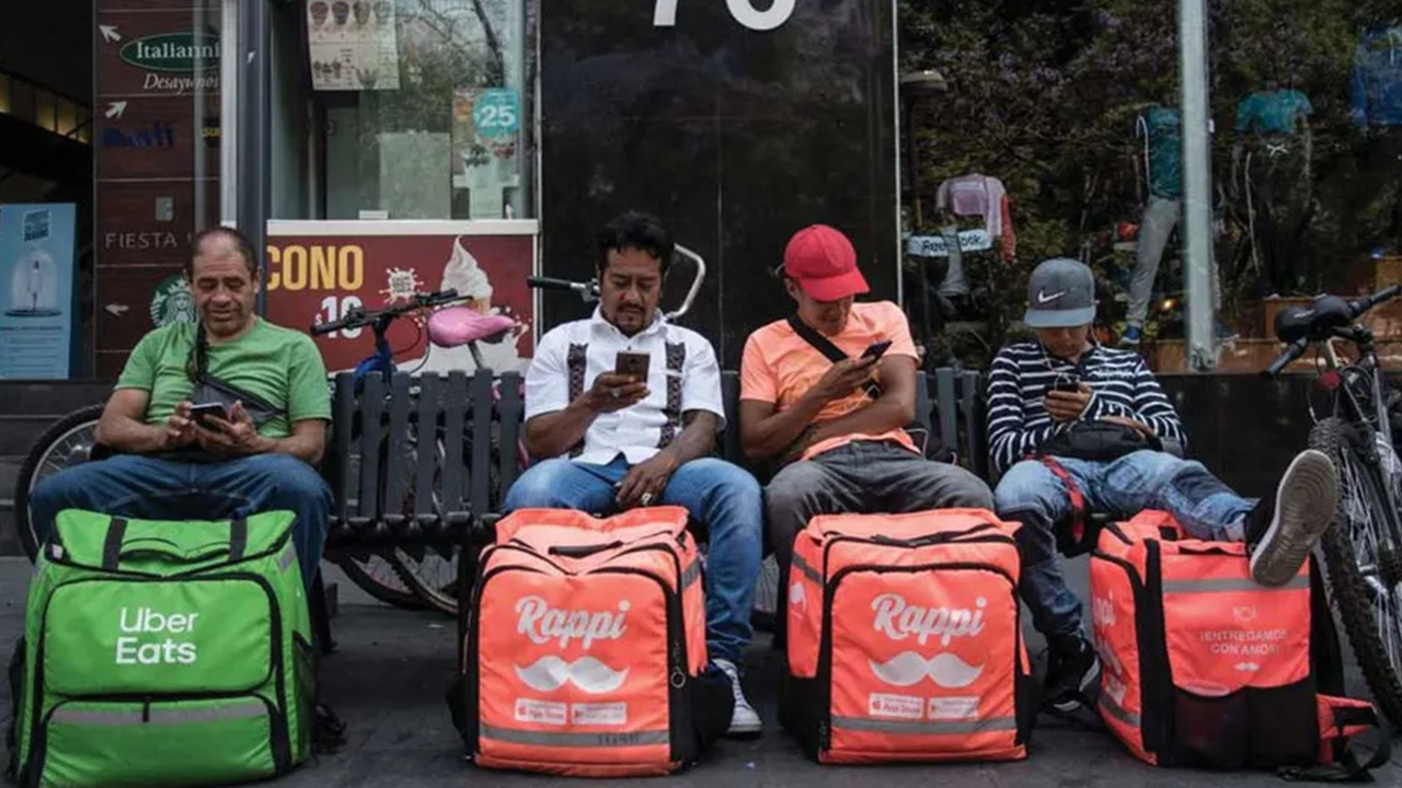 Repartidores de plataformas digitales exigen diálogo con autoridades sobre regulación laboral