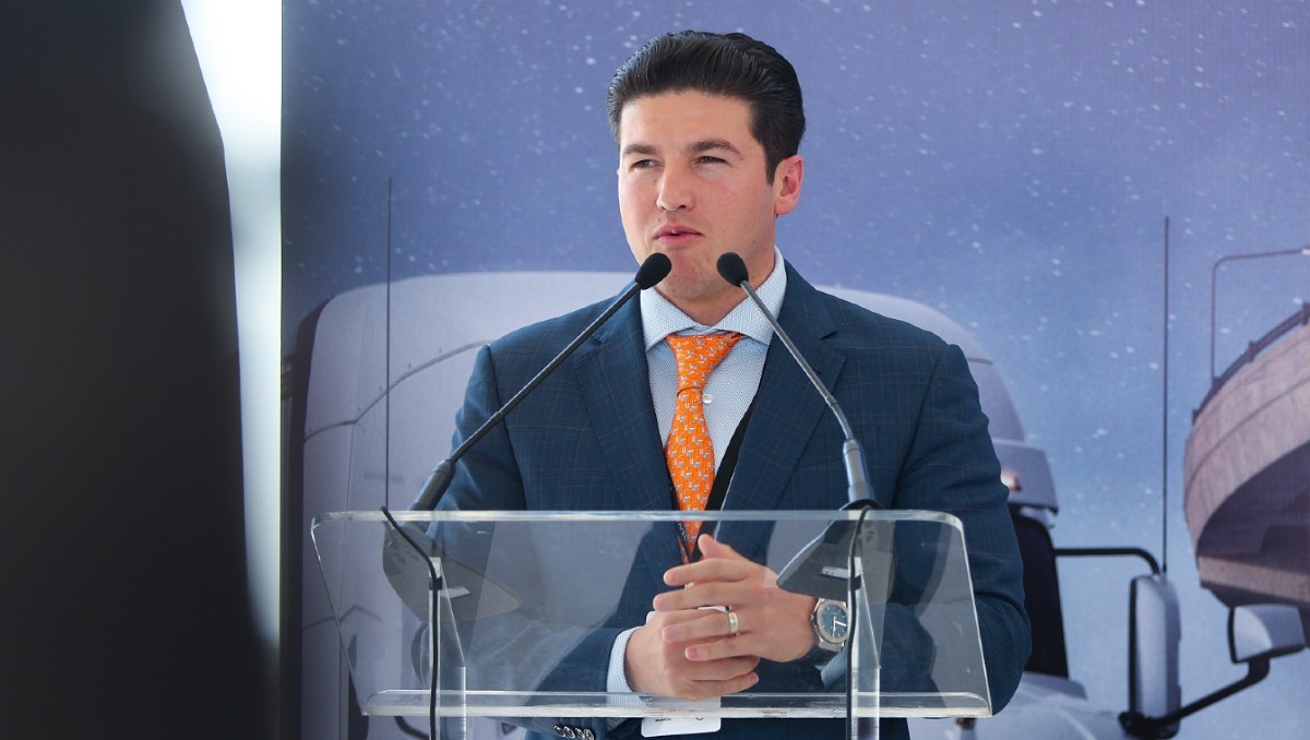 Samuel García viajará a Suecia junto con empresarios. Foto: Jorge López