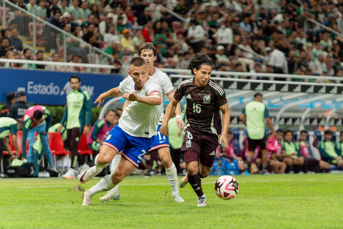Diego Lainez recalca la importancia de derrotar a Estados Unidos (Imago 7)