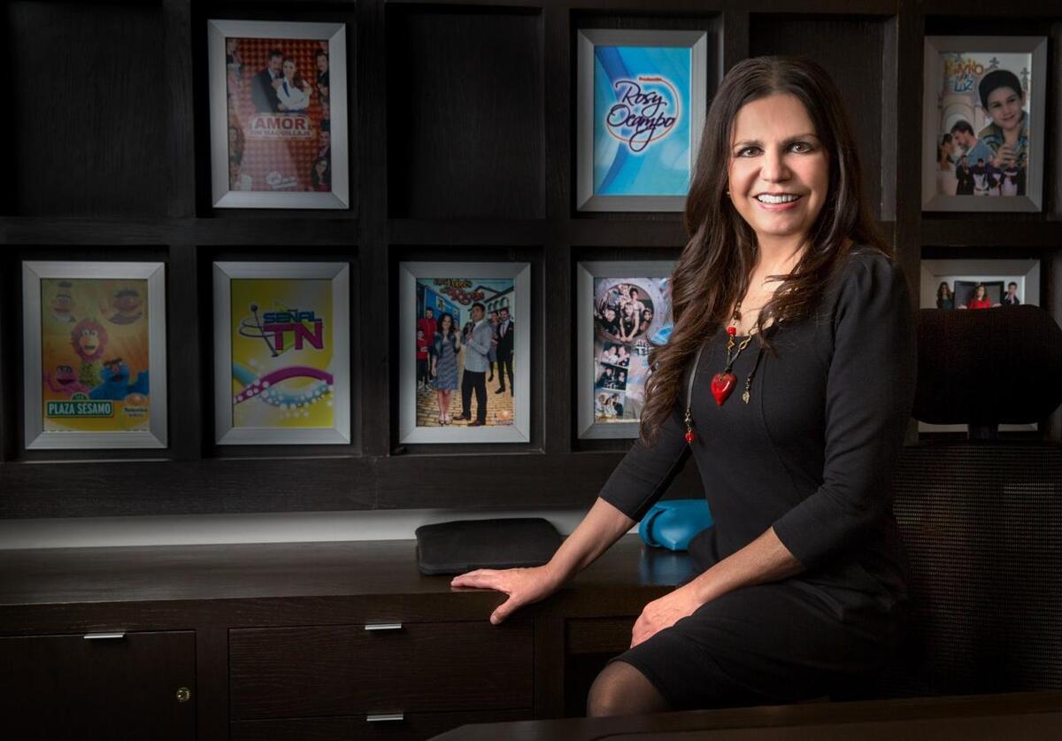 Rosy Ocampo presenta el libro Showrunning, / Especial