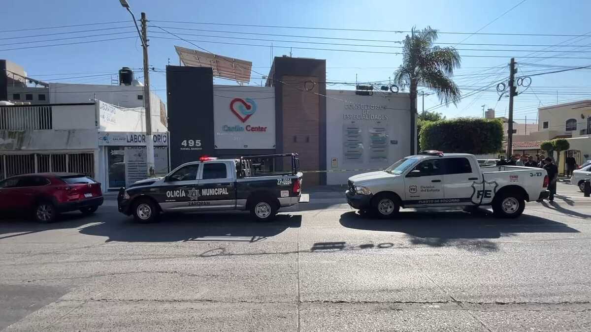 Encuentran a un hombre sin vida en la vía pública en Zapopan (Juan Carlos Munguía)