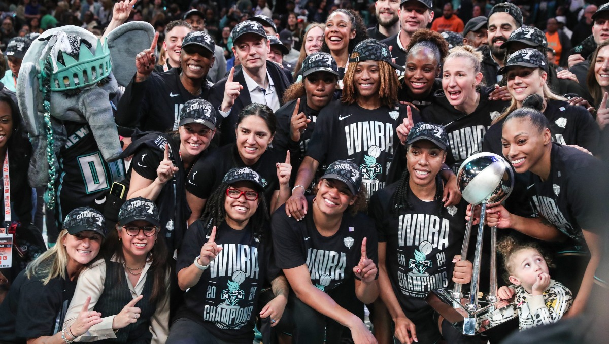 New York Liberty ganan su primer título de WNBA al vencer a Minnesota Lynx (Reuters)
