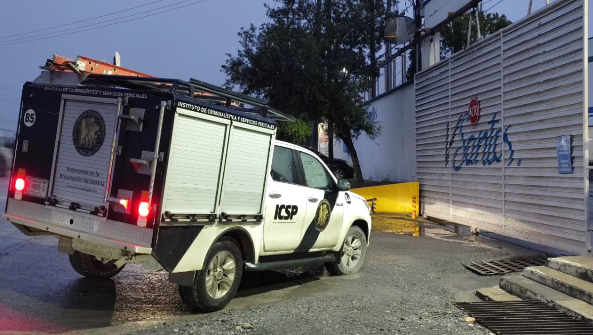 El accidente laboral se reportó al interior de una fábrica vidriera sobre el kilómetro 26 de la carretera a Miguel Alemán. Agustín Martínez