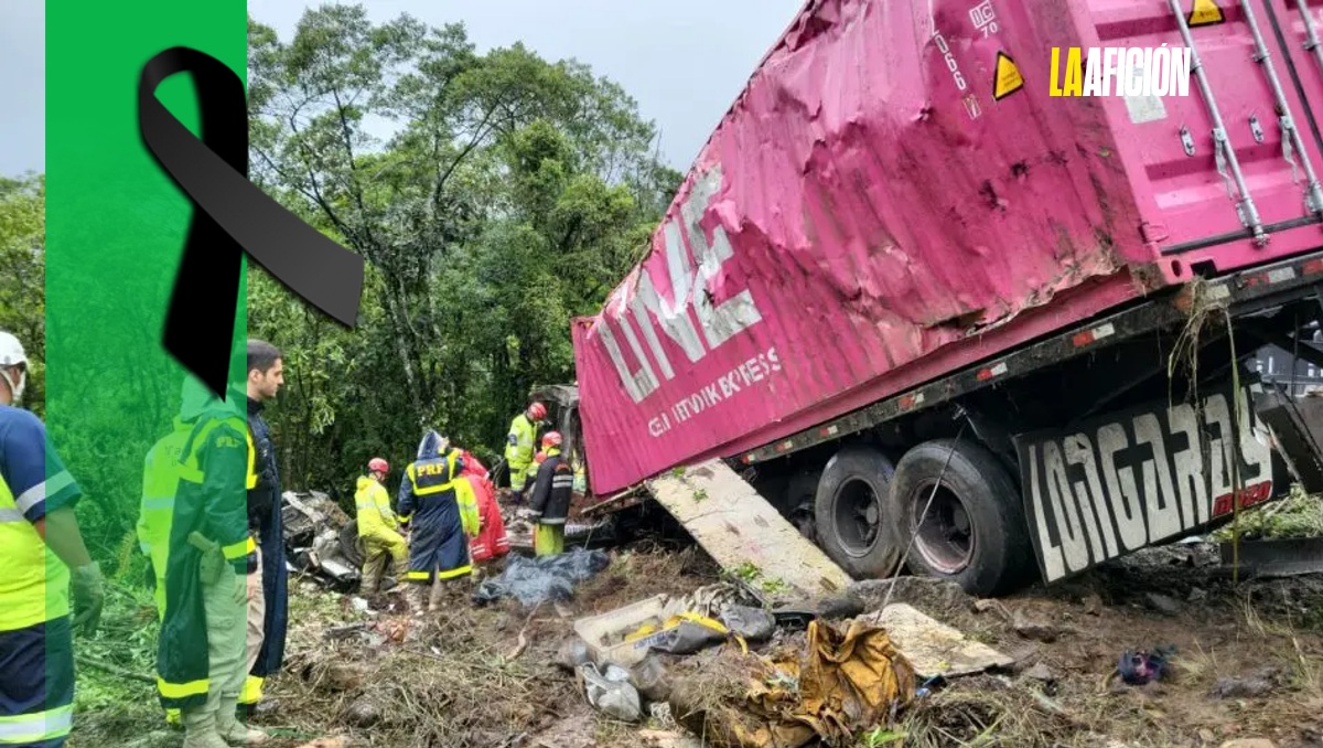 Mueren nueve integrantes de un equipo de remo en un accidente en carretera (Corpo de Bombeiros do Paraná)