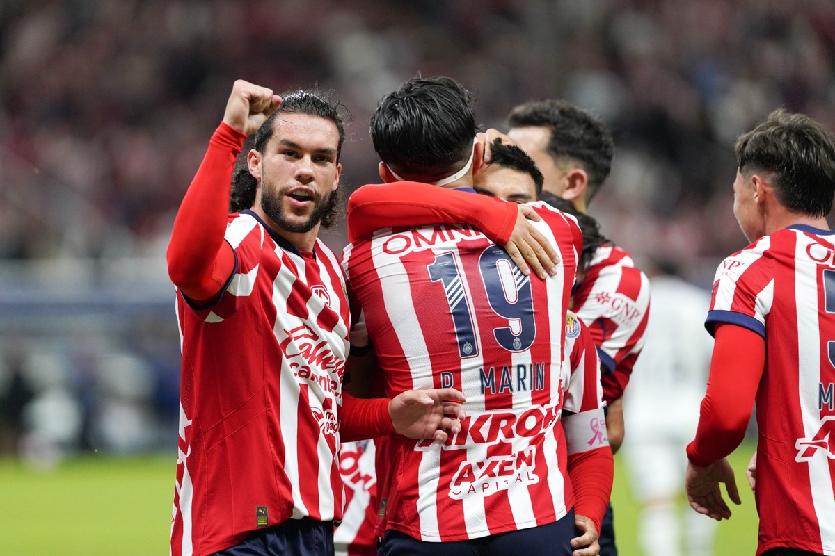 Cade Cowell anotó su tercer gol del torneo ante Necaxa (Imago 7)