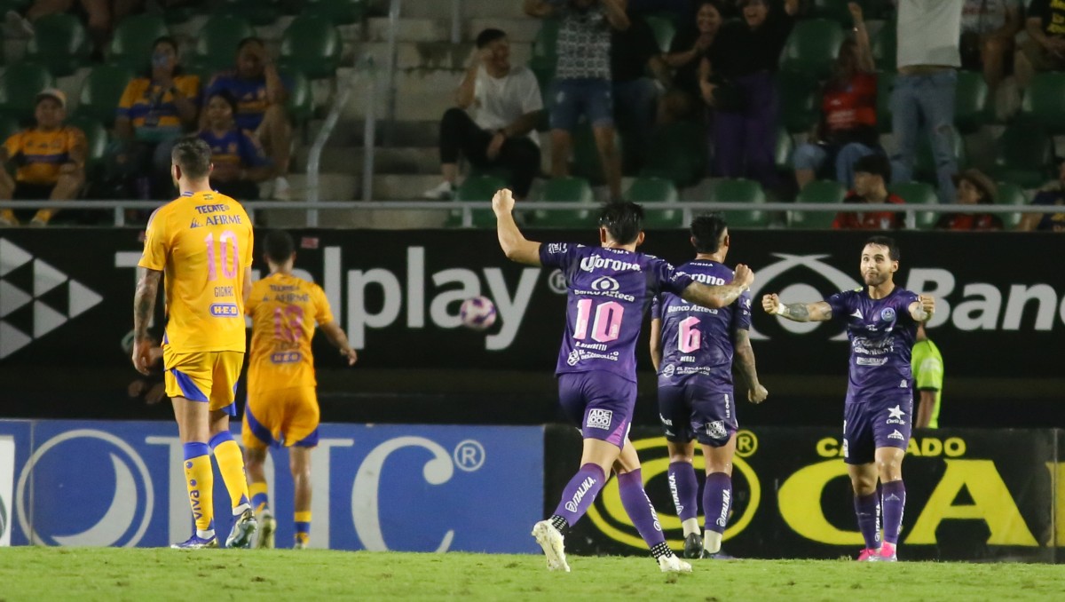 Mazatlán sorprende a Tigres con un 'cañonazo' en la Liga MX  (Imago7)