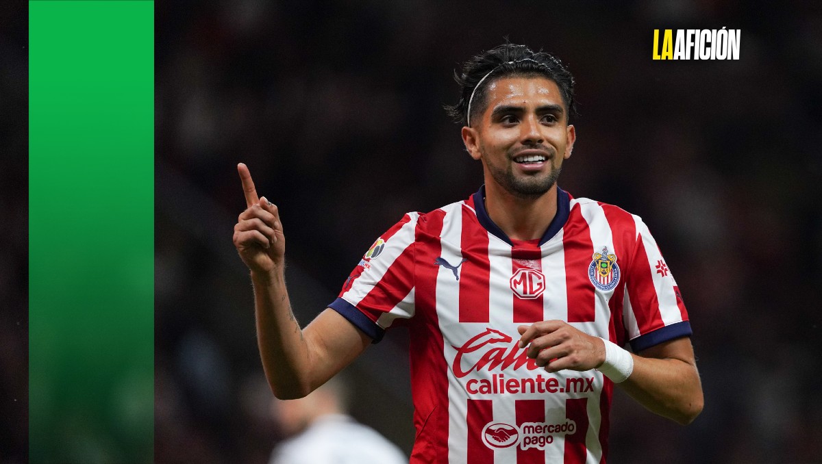 Ricardo Marín se luce con golazo de taquito en el Chivas vs Necaxa  (Imago7)
