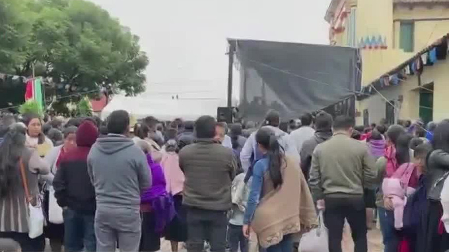 Sepelio del padre Marcelo Pérez: así le dieron el último adiós