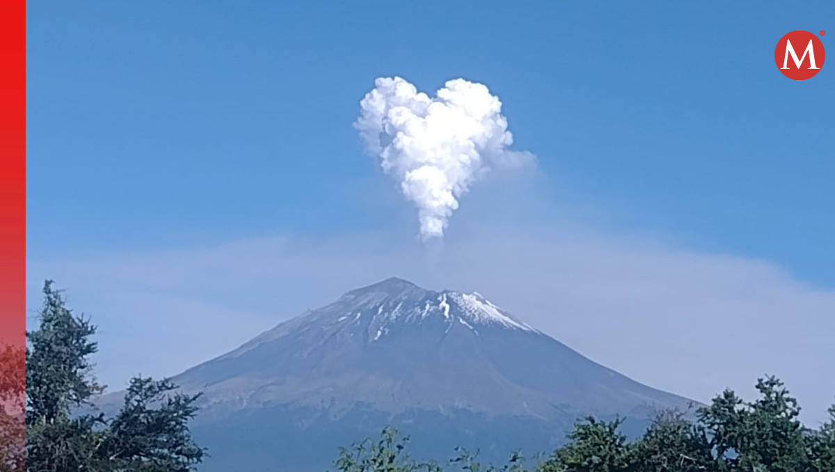 Fumarola del Popocatépetl enmarca este 23 de octubre en Puebla | Héctor Rosas