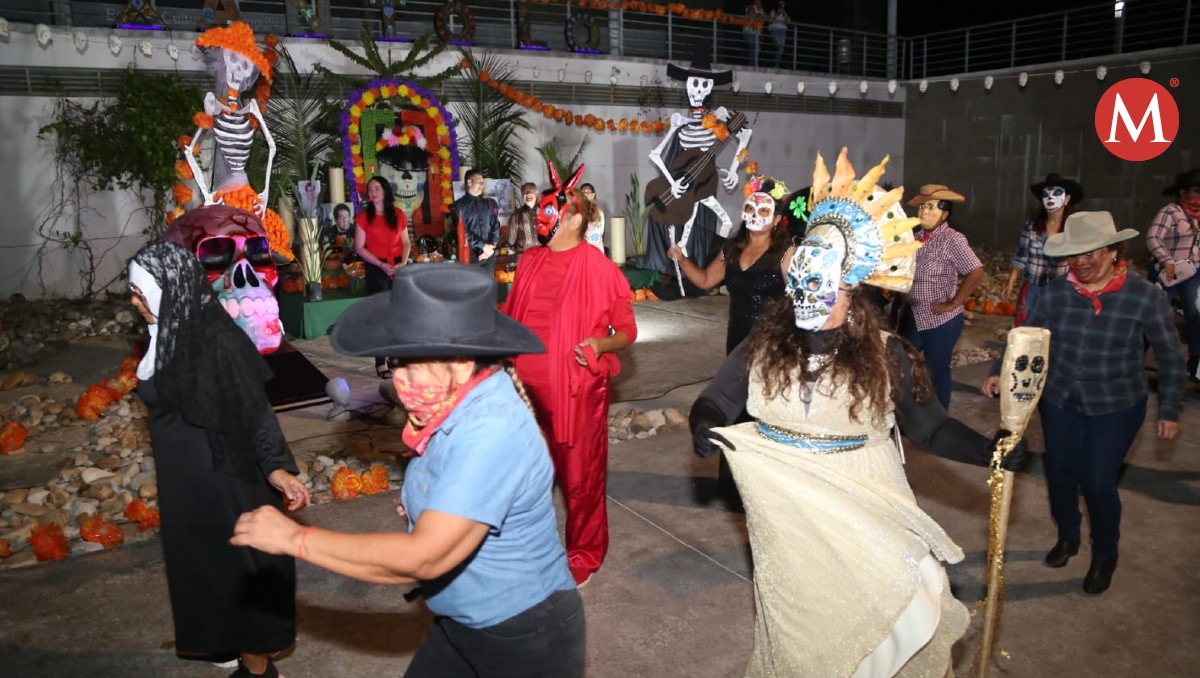 Altar Monumental de Día de Muertos 2024 en el Metro Tampico. (Yazmín Sánchez)