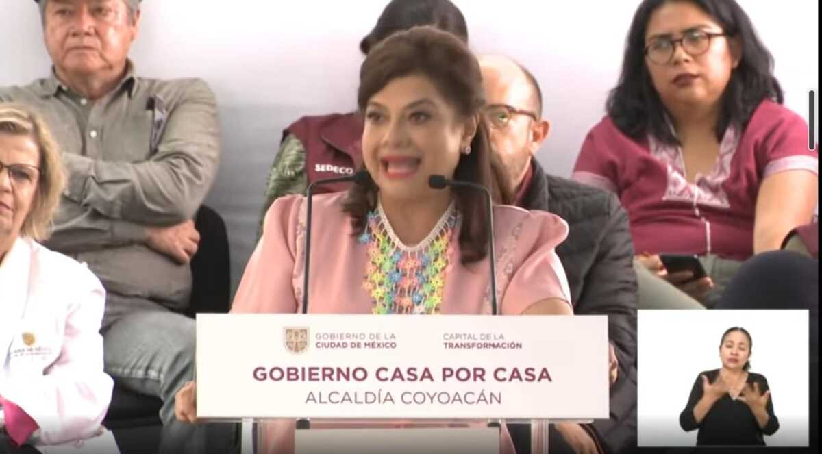 Clara Brugada: programa 'Casa por casa' | Foto: captura