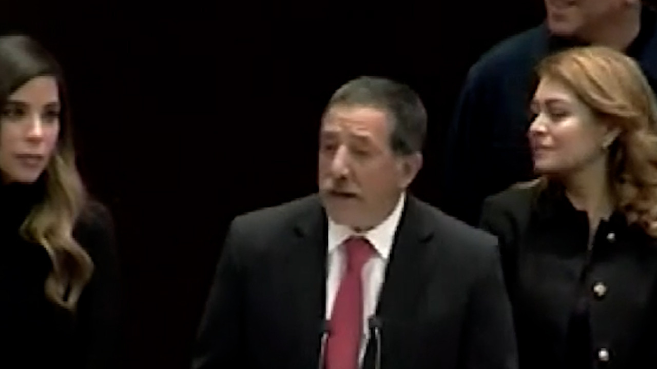 Diputado del PT reconoce ser propietario de más de 100 casas "por culpa del Infonavit"