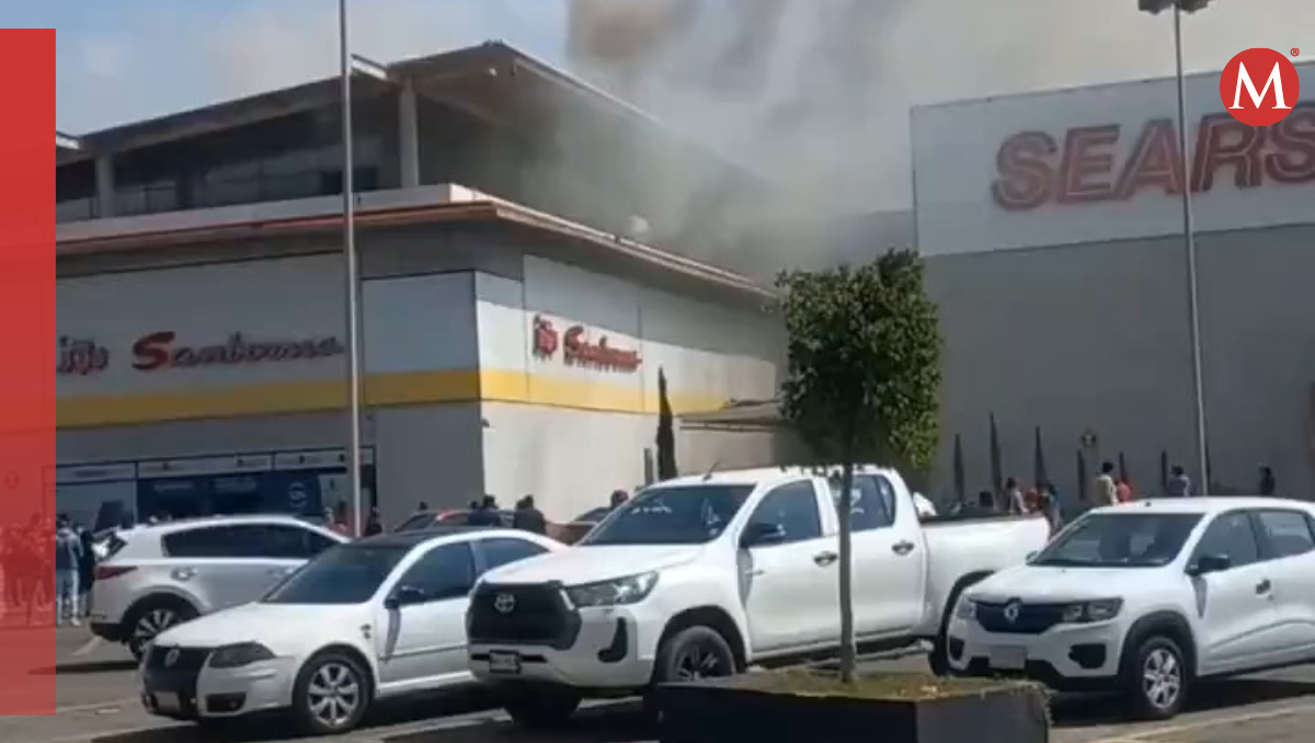 En el sitio ya trabajan cuadrillas de bomberos. | Especial