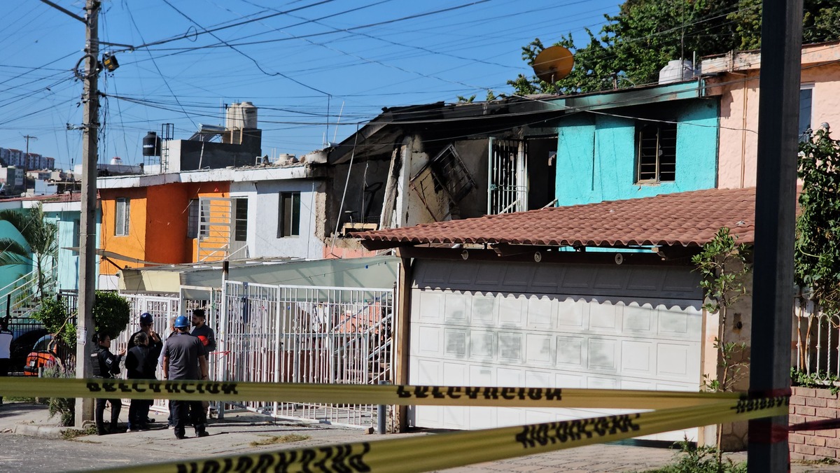 Fueron nueve las casas afectadas por la explosión en  la colonia Lomas de San Miguel. (Juan Carlos Munguía)