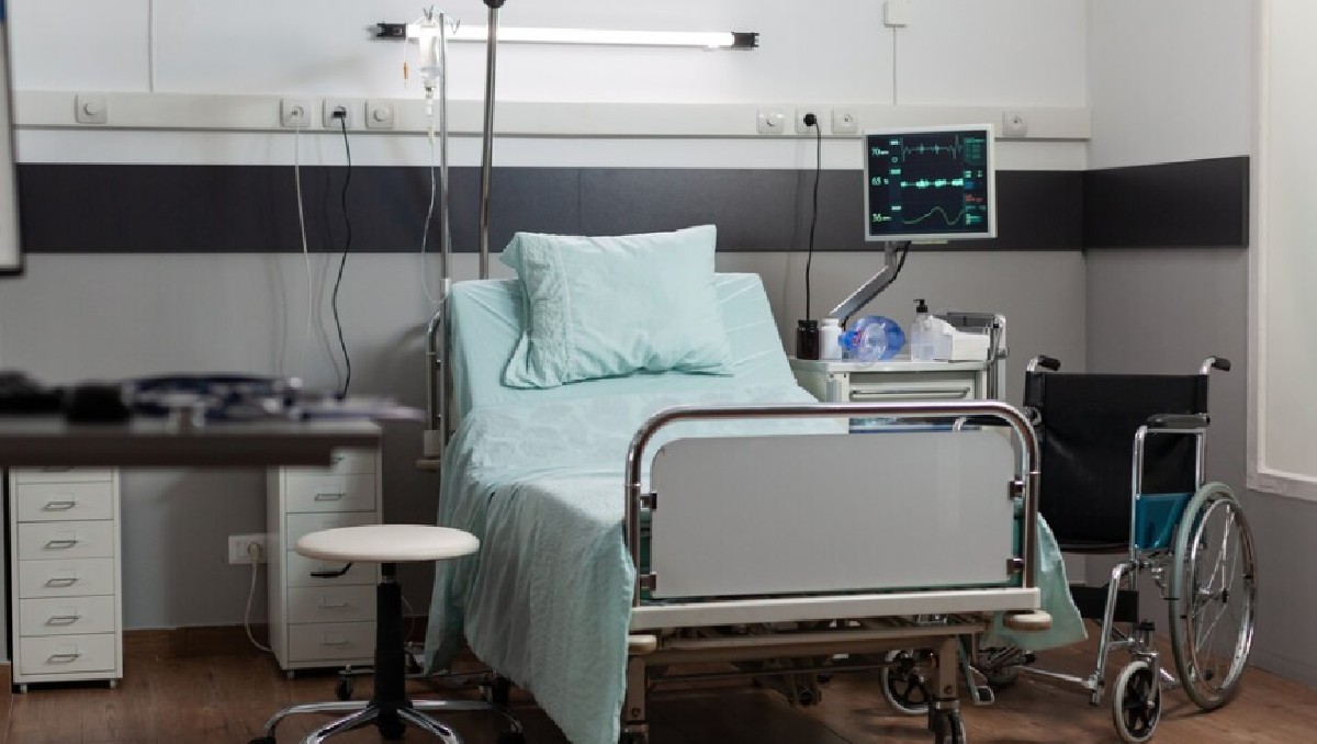 Cantante de Nuevo León es trasladado a hospital; lo reportan grave. | Freepik