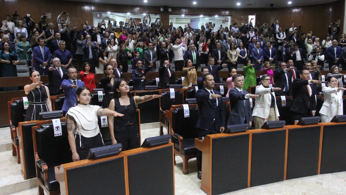 Diputadas y diputados del Congreso de Jalisco rinden protesta para la legislatura 64 (X)