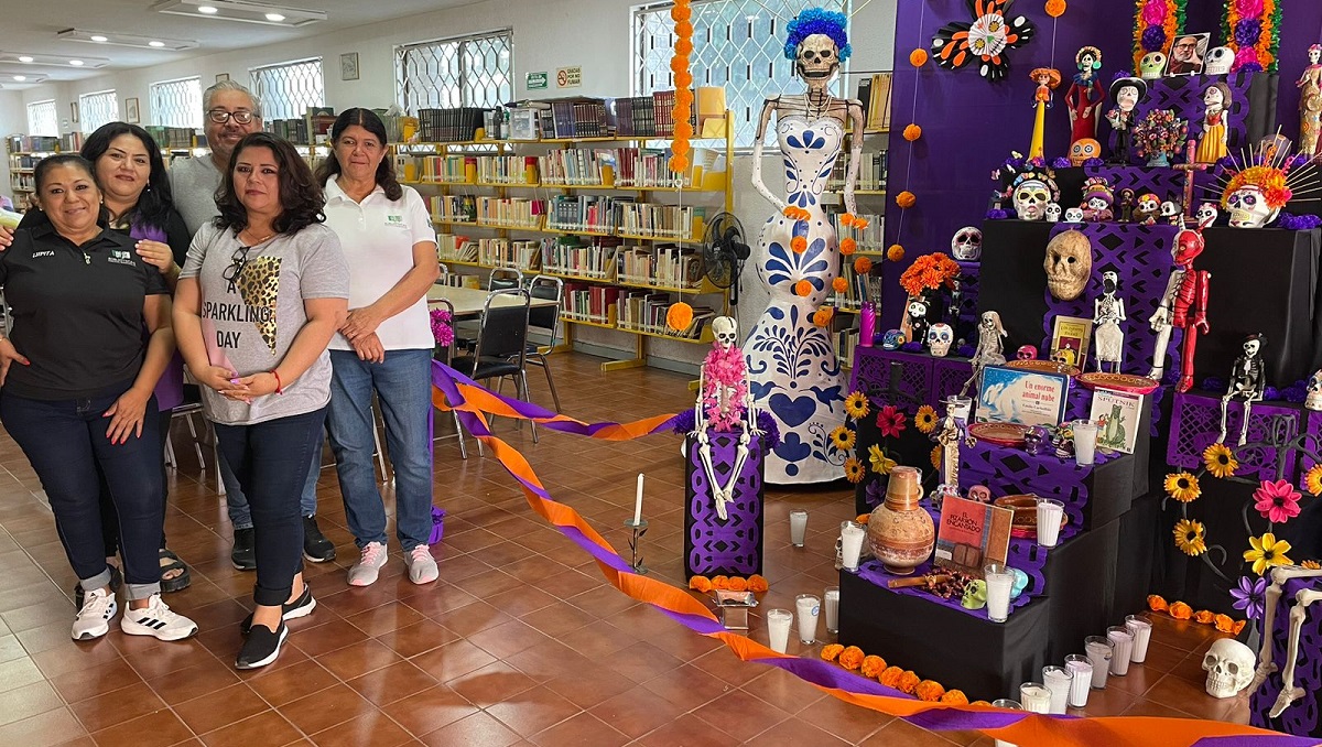 Altar de muertos de la biblioteca José R. Mijares. (cortesía)