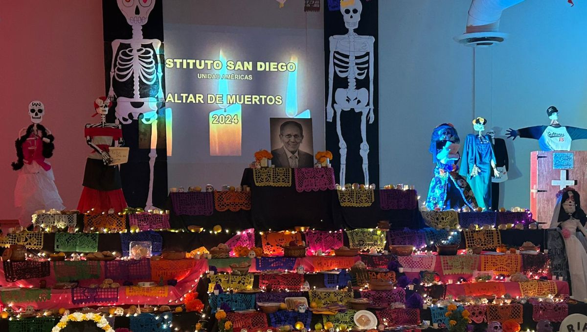 Los alumnos también leyeron una semblanza del arquitecto Héctor Benavides | Pedro Damián
