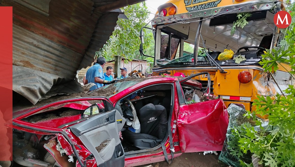 Al menos 12 personas resultaron heridas por el accidente. | Especial