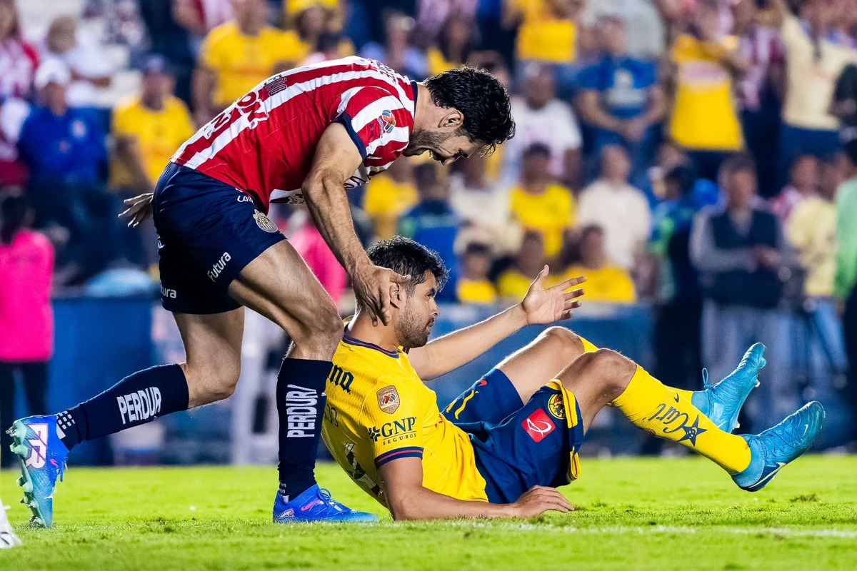 Chivas y América navegan en la medianía durante el Apertura 2024 (Imago 7)