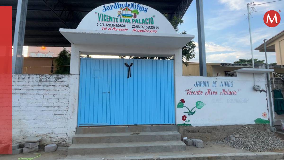 El jardín de niños donde labora la maestra (Especial)