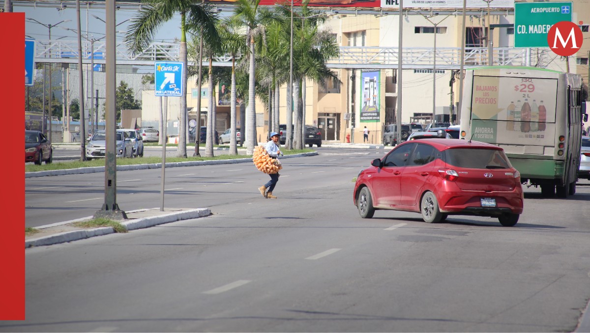 Peatones evaden el uso de estos accesos, lo que deriva en atropellamientos. (Yazmín Sánchez)