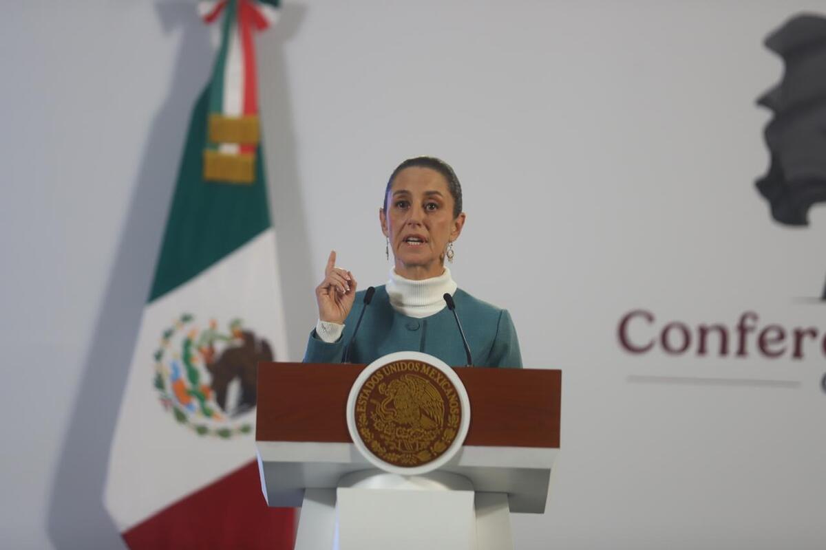 La presidenta Claudia Sheinbaum cuestionó la forma en que 'El Mayo' Zambada fue detenido. | Jorge Carballo