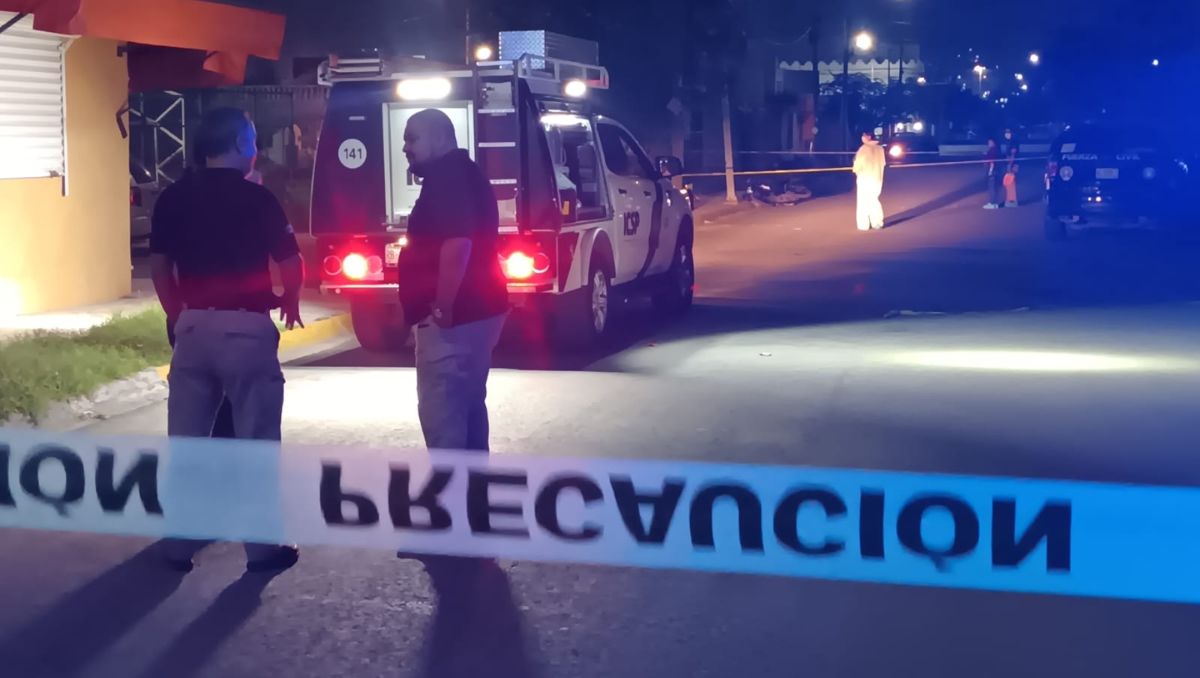 El cuerpo fue trasladado por el personal del Servicio Médico Forense al anfiteatro del Hospital Universitario. Israel Santacruz