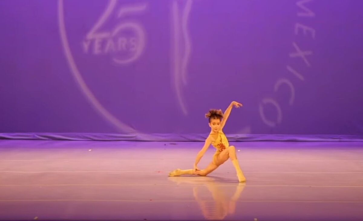 "Acuarium" es interpretado por niñas de entre 8 y 15 años. Foto: Especial