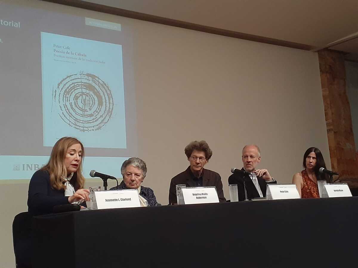El libro se presentó en la Sala Manuel M. Ponce. (José Juan de Ávila)