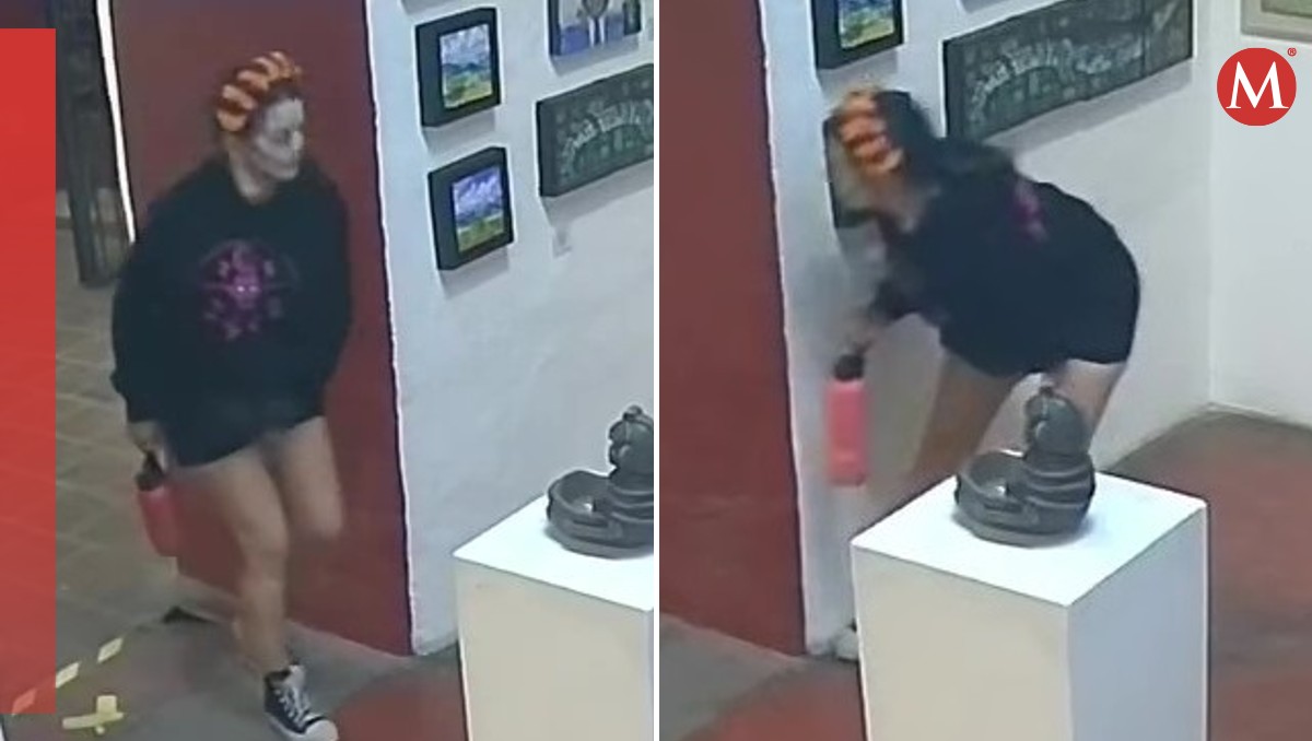 La galería de arte compartió la denuncia y el video de la mujer orinando en sus instalaciones. | Especial