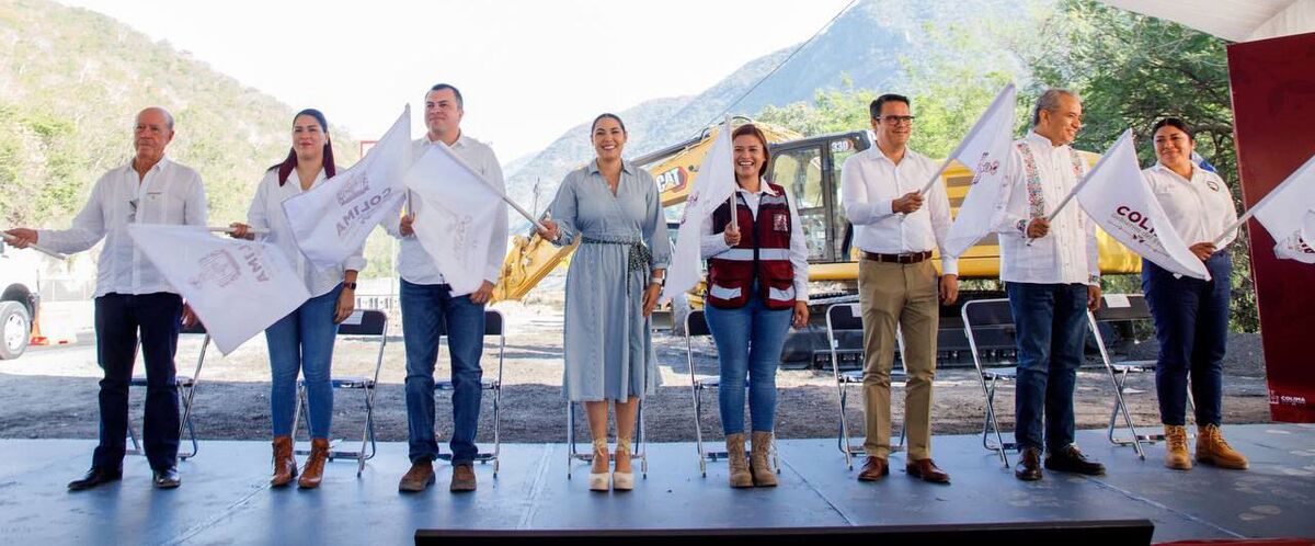Indira Vizcaíno inauguró la ampliación de la carretera Colima-Manzanillo (foto: especial)