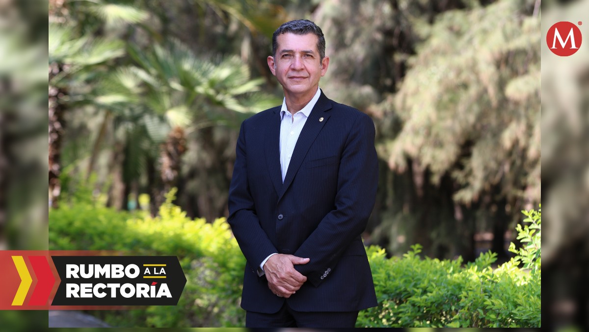 Luis Gustavo Padilla Montes busca ser rector de la UdeG donde ha hecho carrera desde estudiante (Foto: Especial | Diseño: Margarita Salmoran)
