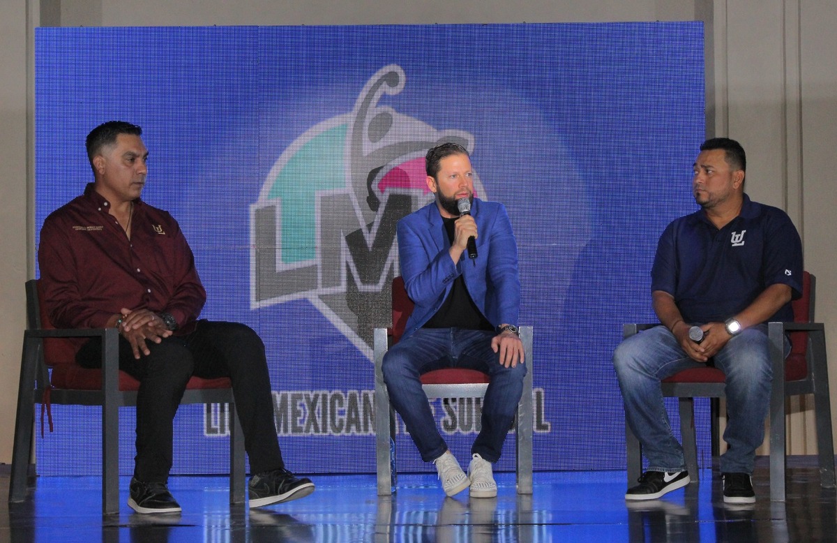 Presentaron a las primeras jugadoras, así como al coach que conformarán este nuevo equipo. | Roberto Amaya