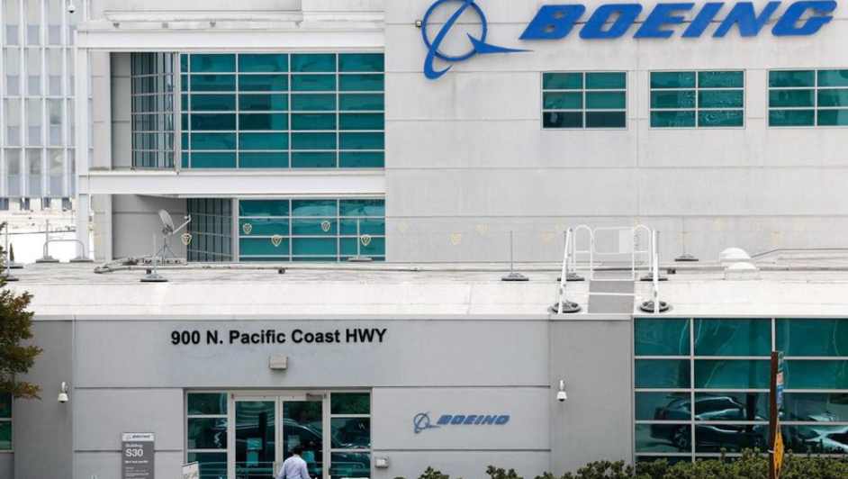 Trabajadores de Boeing en la Costa Oeste terminan huelga tras aceptar nueva oferta de contrato