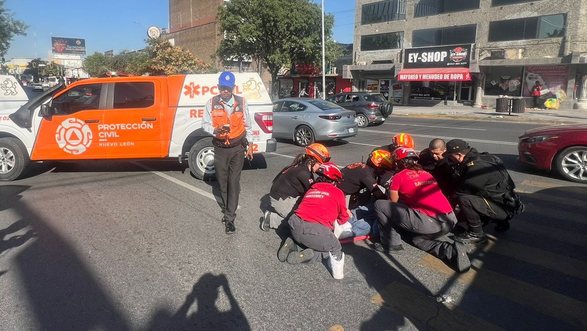 El accidente se registró en el centro de Monterrey. Foto: Ángel Mercado