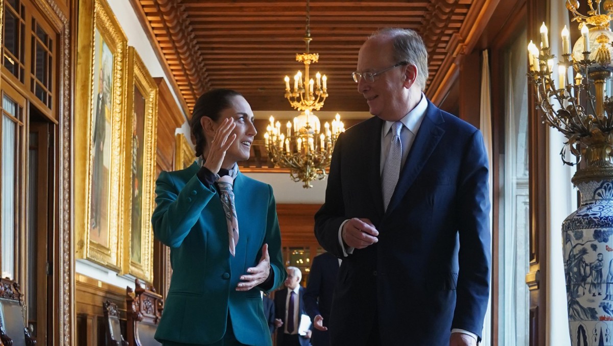 El encuentro entre la Presidenta de México y el directivo de BlackRock se llevó a cabo en Palacio Nacional. Foto: (Especial)