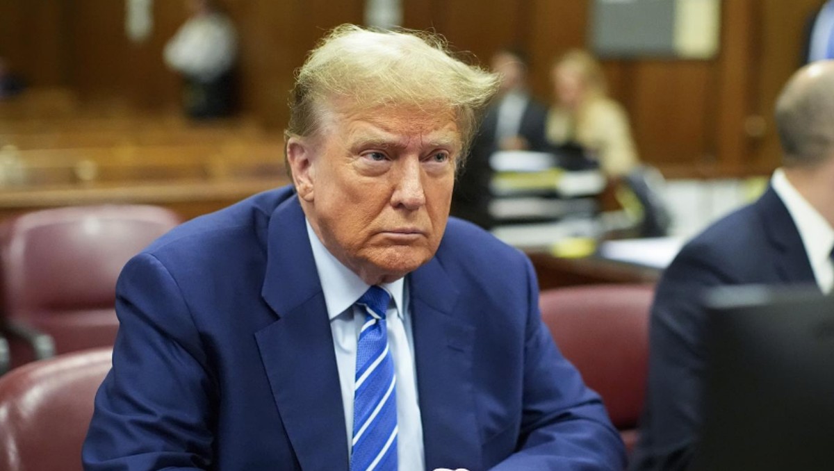 Fiscal evalúa cómo cerrar dos casos federales contra Donald Trump. | AP